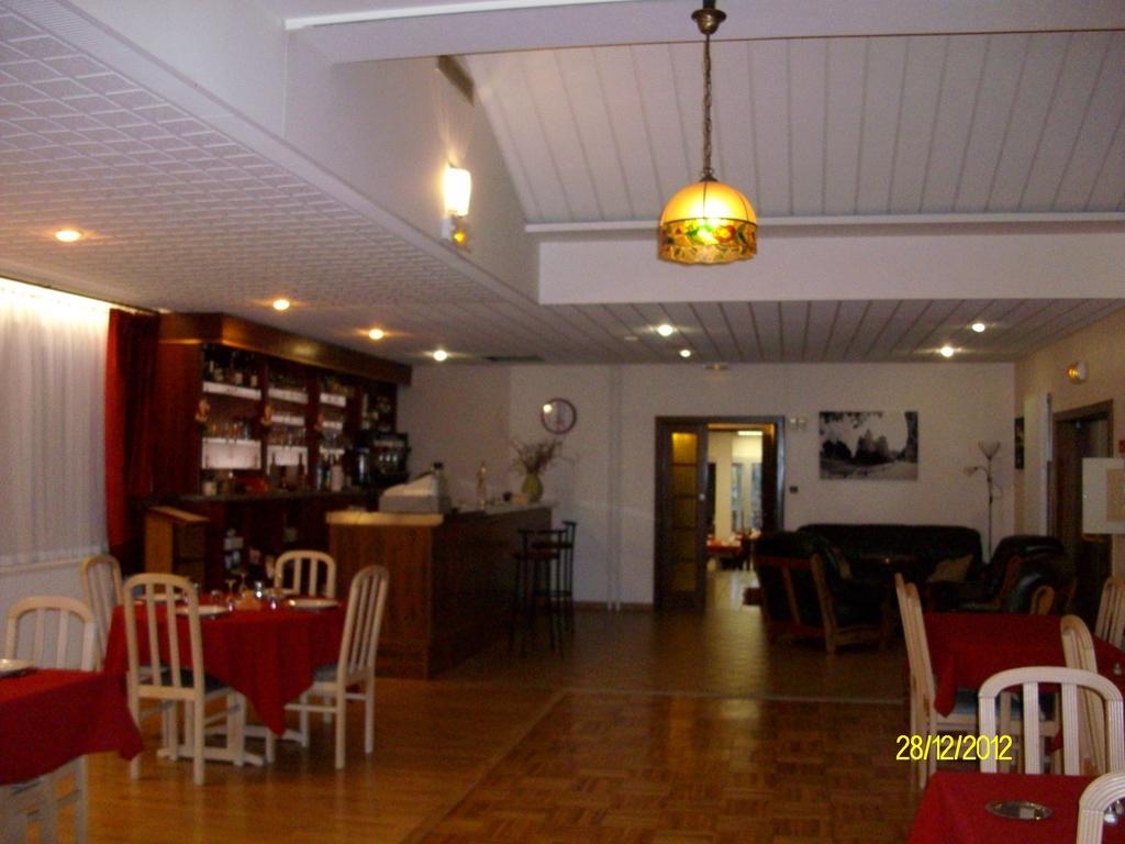Au Logis Des Ours Belfort Nord Offemont Exterior foto
